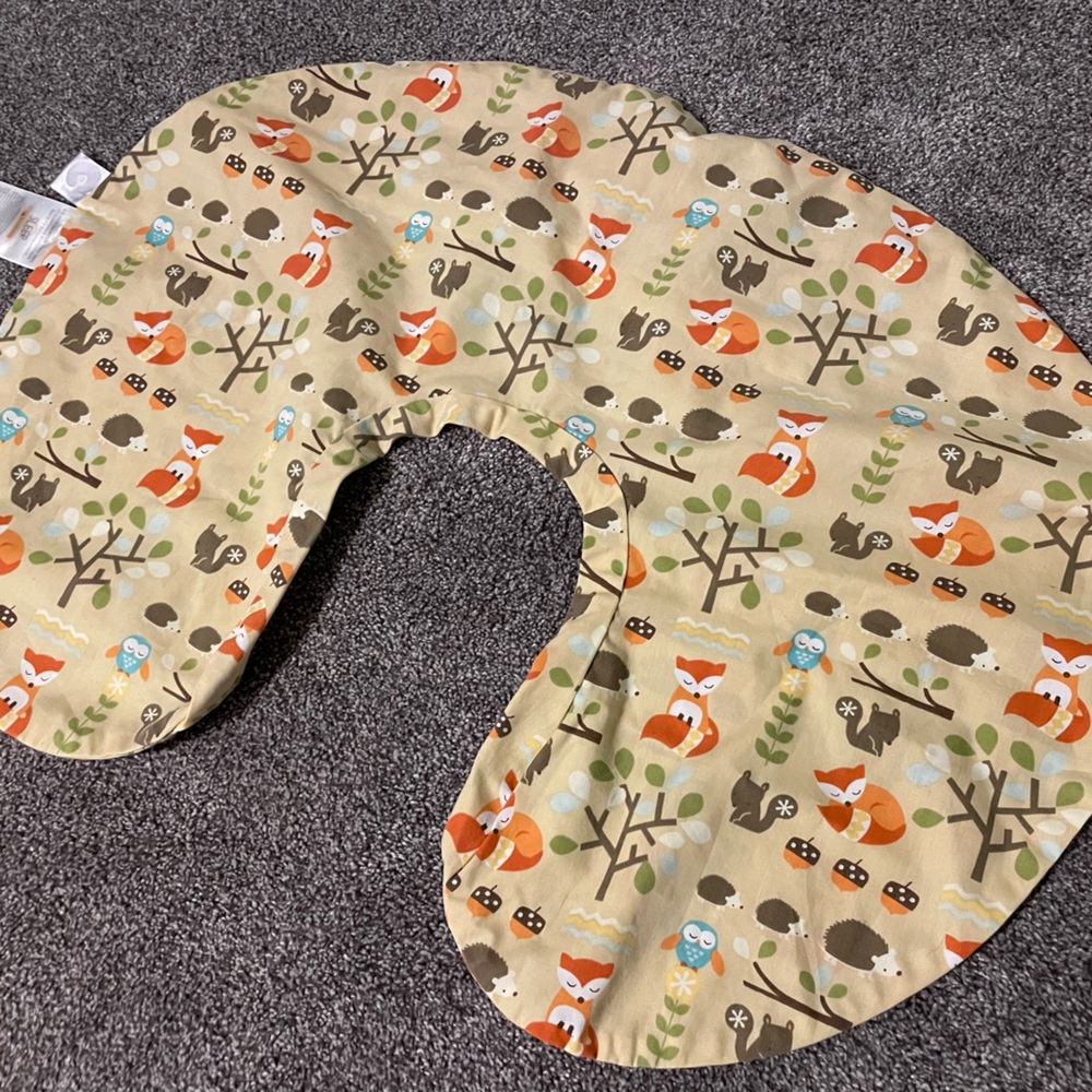Fox and friends - boppy pillow cover, like new